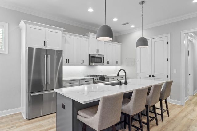 151 Raiders Trail, Valparaiso, FL 32580