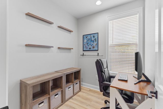 151 Raiders Trail, Valparaiso, FL 32580