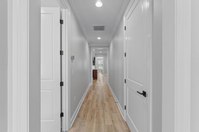 151 Raiders Trail, Valparaiso, FL 32580