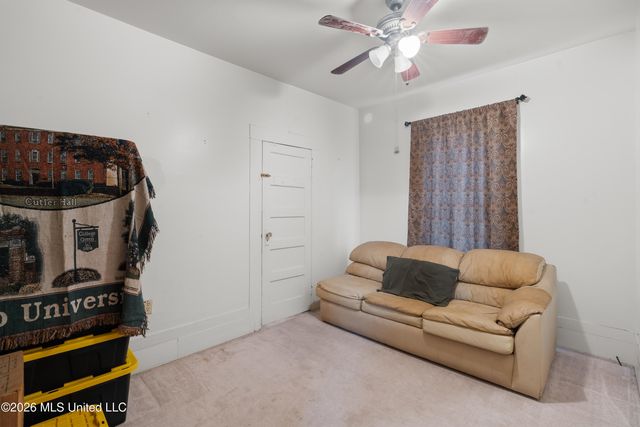 1205 Adeline Street, Hattiesburg, MS 39401