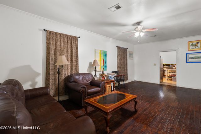 1205 Adeline Street, Hattiesburg, MS 39401