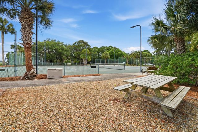 207 Little Oak Island Drive, Folly Beach, SC 29439
