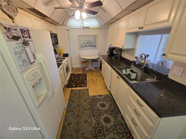 8186 TERRACE GARDEN DRIVE N 409, St Petersburg, FL 33709