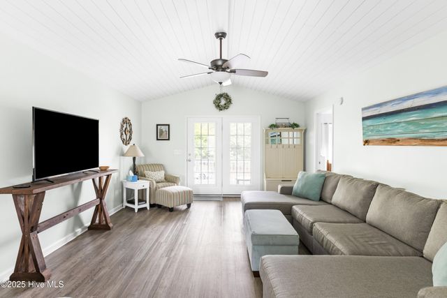 117 NE 52nd Street, Oak Island, NC 28465