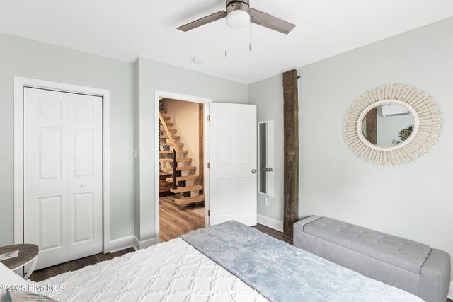 117 NE 52nd Street, Oak Island, NC 28465