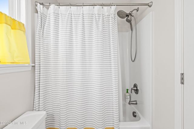 117 NE 52nd Street, Oak Island, NC 28465