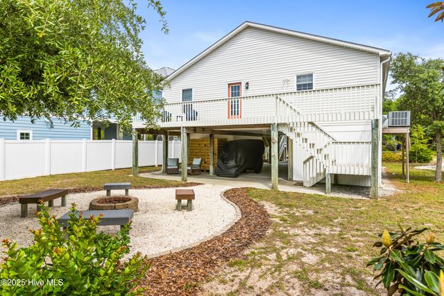 117 NE 52nd Street, Oak Island, NC 28465