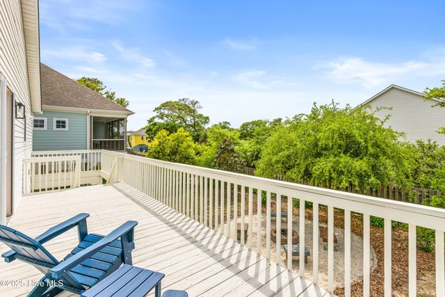 117 NE 52nd Street, Oak Island, NC 28465