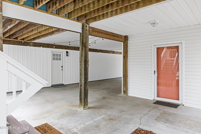 117 NE 52nd Street, Oak Island, NC 28465
