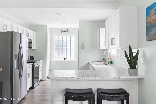 117 NE 52nd Street, Oak Island, NC 28465