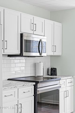 117 NE 52nd Street, Oak Island, NC 28465