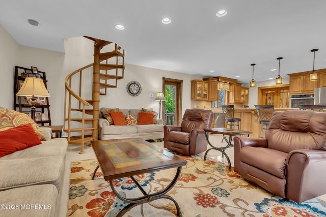 49 Highbridge Road, New Egypt, NJ 08533