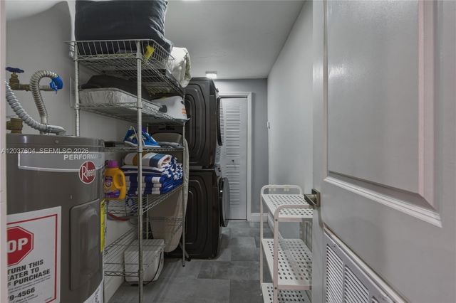 7395 SW 39th St, Miami, FL 33155