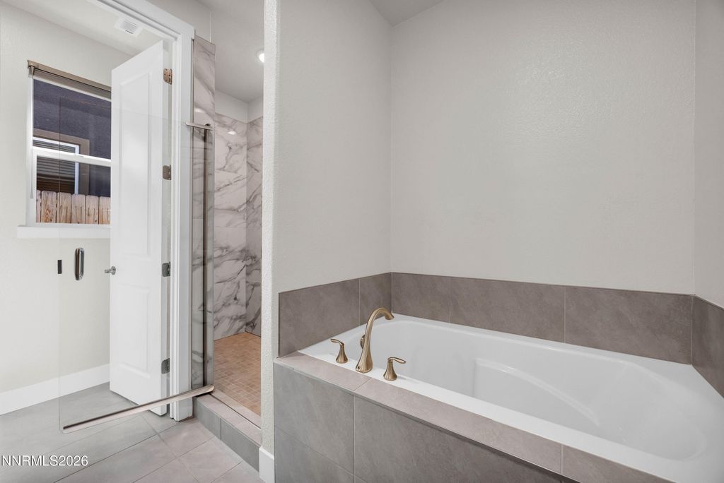 Image 15 of property listing at 7774 Enclave Key Road, Reno, NV 89506