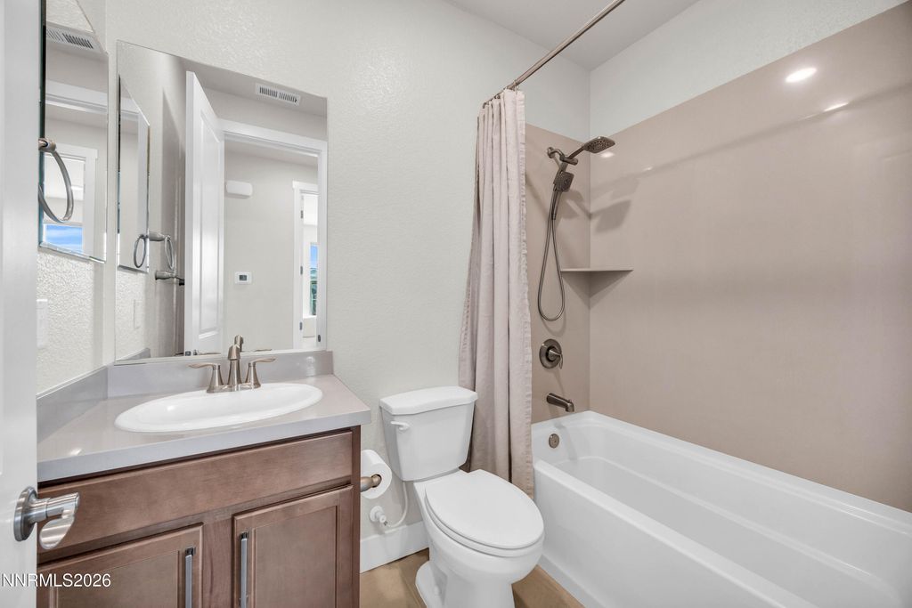 Image 18 of property listing at 7774 Enclave Key Road, Reno, NV 89506