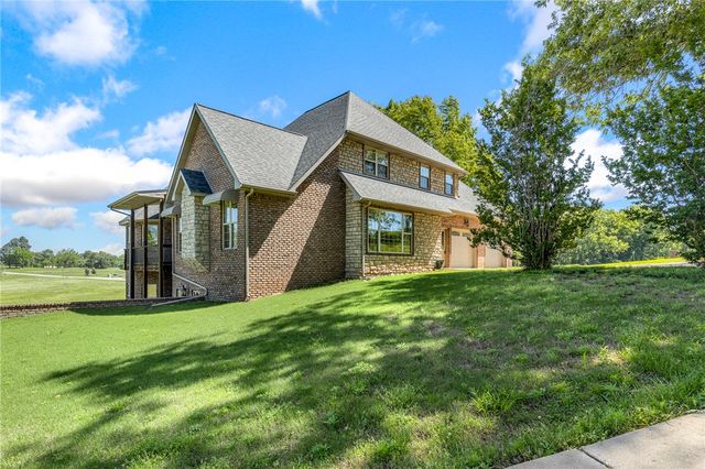 3323 Savannah Drive, Harrison, AR 72601