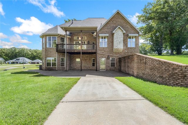 3323 Savannah Drive, Harrison, AR 72601