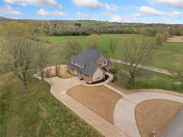 3323 Savannah Drive, Harrison, AR 72601