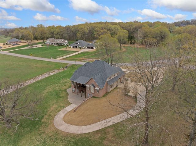 3323 Savannah Drive, Harrison, AR 72601