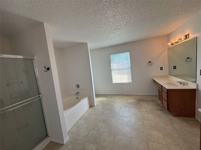 653 Condor Trail, Saginaw, TX 76131