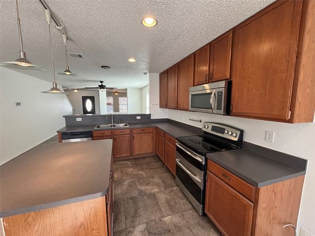 653 Condor Trail, Saginaw, TX 76131