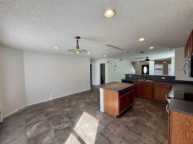 653 Condor Trail, Saginaw, TX 76131