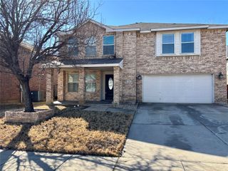 653 Condor Trail, Saginaw, TX 76131