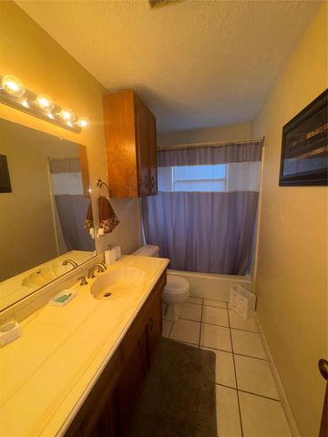 254 Evanston Street, Houston, TX 77015