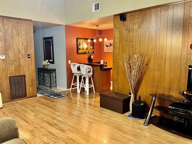 254 Evanston Street, Houston, TX 77015