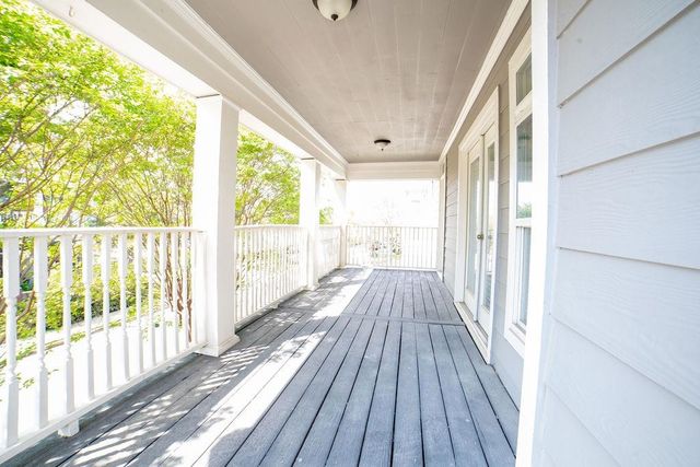 137 HARBOR POINT LN, Memphis, TN 38103