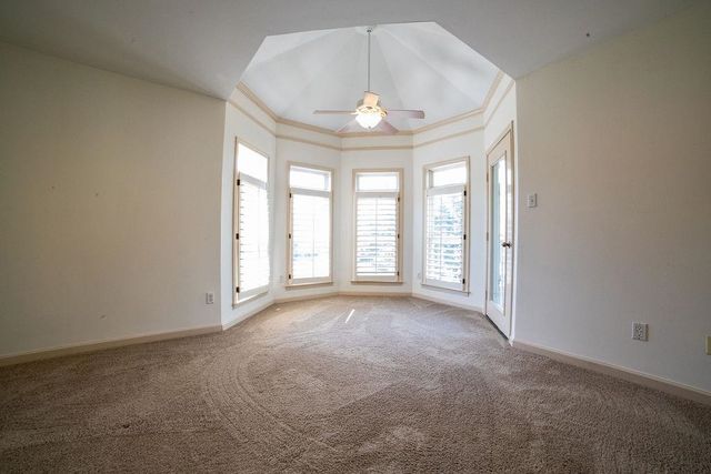 137 HARBOR POINT LN, Memphis, TN 38103