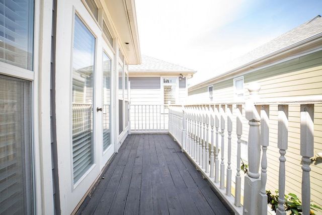 137 HARBOR POINT LN, Memphis, TN 38103