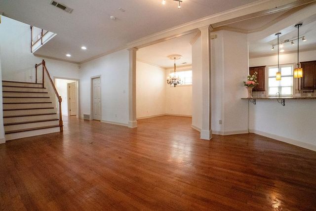 137 HARBOR POINT LN, Memphis, TN 38103