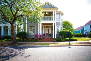 137 HARBOR POINT LN, Memphis, TN 38103