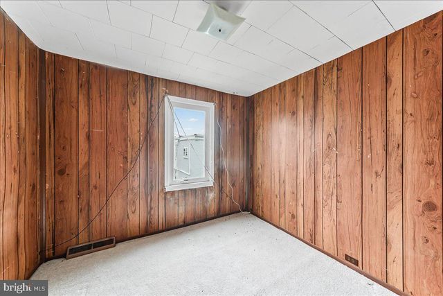 207 BARTRAM, Essington, PA 19029