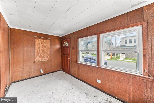 207 BARTRAM, Essington, PA 19029