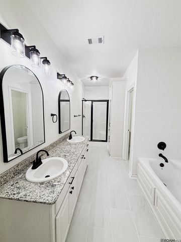 14245 Billy Decoteau Rd, St Amant, LA 70774