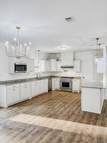 14245 Billy Decoteau Rd, St Amant, LA 70774