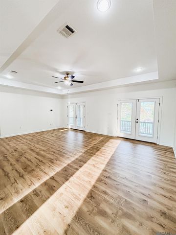 14245 Billy Decoteau Rd, St Amant, LA 70774