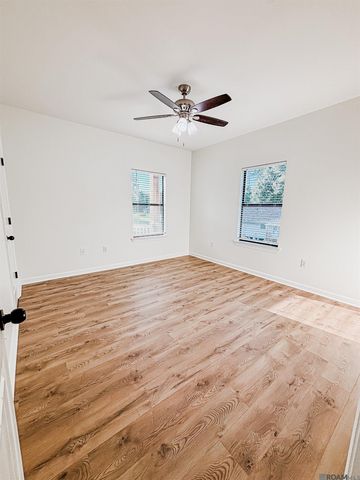 14245 Billy Decoteau Rd, St Amant, LA 70774