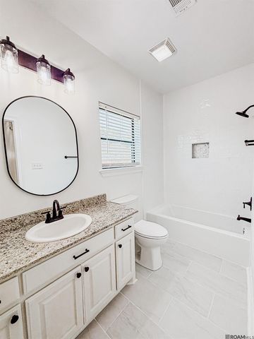 14245 Billy Decoteau Rd, St Amant, LA 70774