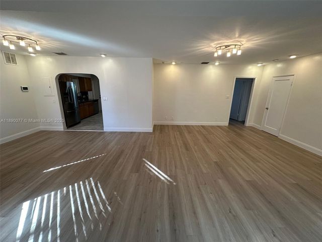 1000 W Las Olas Blvd 1, Fort Lauderdale, FL 33312