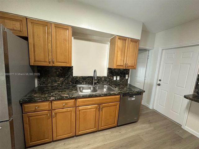 1000 W Las Olas Blvd 1, Fort Lauderdale, FL 33312