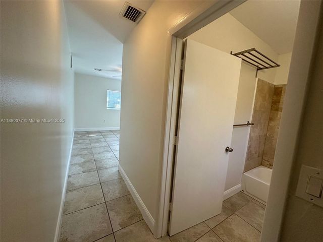 1000 W Las Olas Blvd 1, Fort Lauderdale, FL 33312