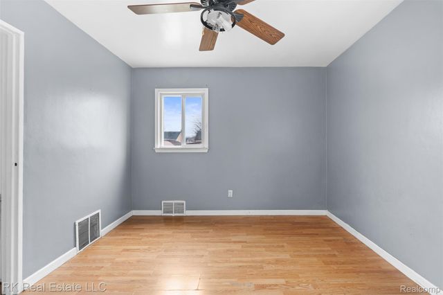 25280 Dale Street, Roseville, MI 48066