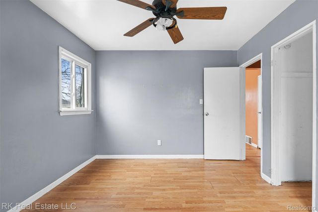 25280 Dale Street, Roseville, MI 48066