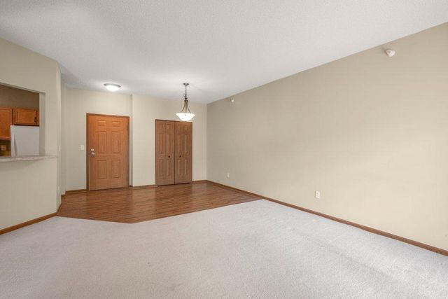 114200 Hundertmark 110, Chaska, MN 55318