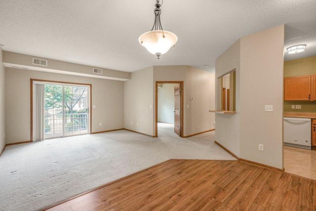 114200 Hundertmark 110, Chaska, MN 55318