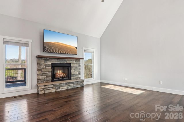 98 Hamilton Woods Lane, Etowah, NC 28729