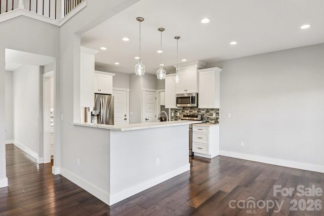 98 Hamilton Woods Lane, Etowah, NC 28729